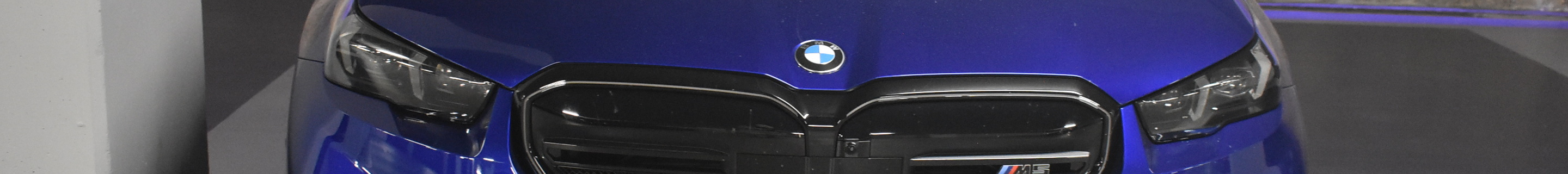 BMW M5 G90