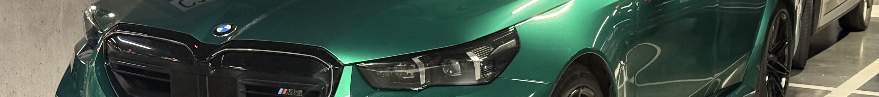 BMW M5 G90