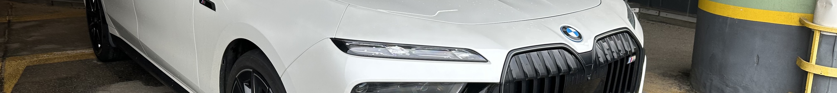 BMW M760e xDrive