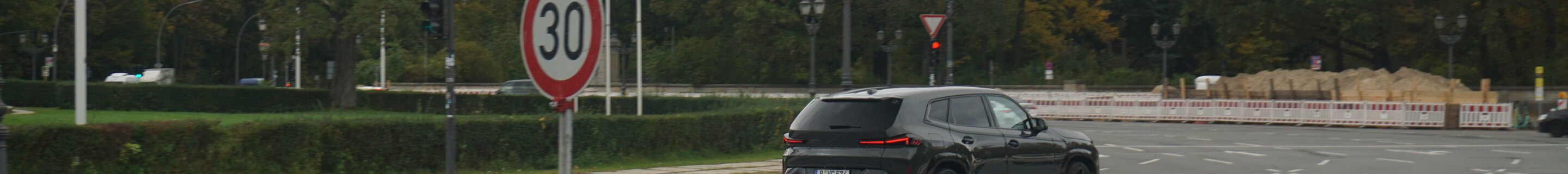 BMW XM G09