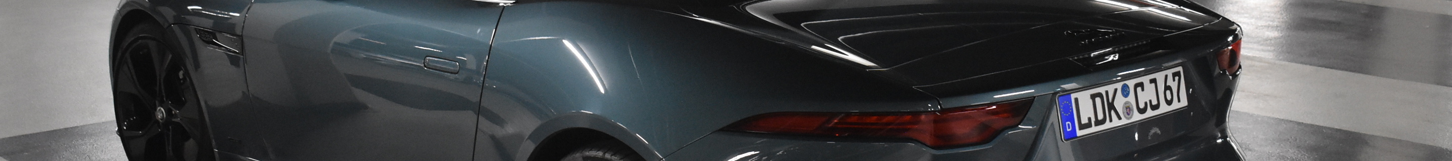 Jaguar F-TYPE P450 75 Convertible