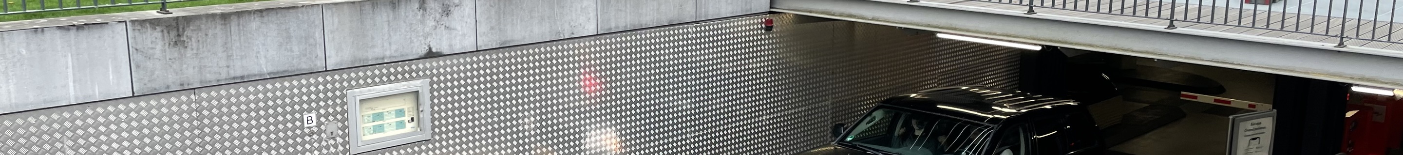 Jeep Grand Cherokee SRT-8 2005