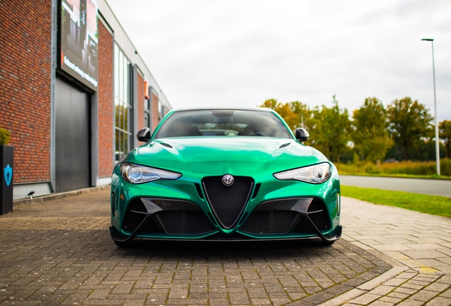 Alfa Romeo Giulia GTA