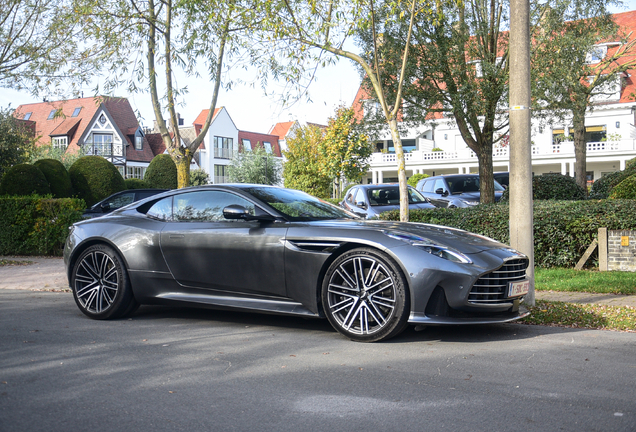 Aston Martin DB12