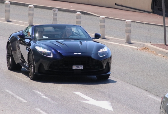 Aston Martin DB12 Volante