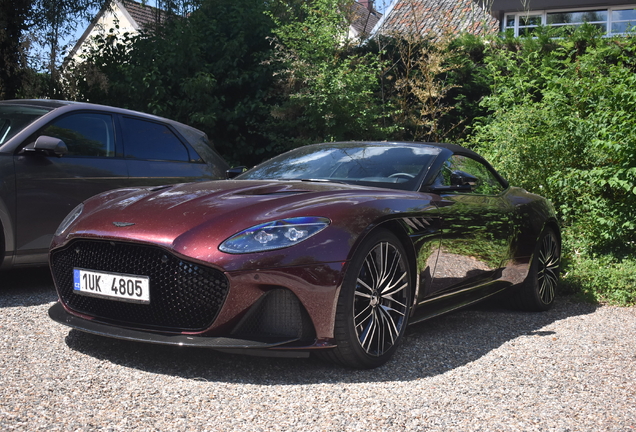Aston Martin DBS Superleggera Volante