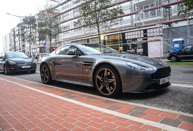 Aston Martin V8 Vantage S