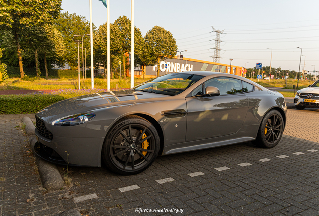 Aston Martin V8 Vantage S