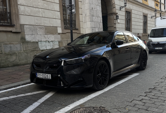 BMW M5 G90
