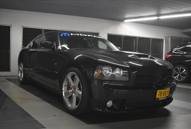 Dodge Charger SRT-8