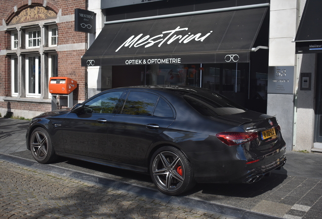 Mercedes-AMG E 63 S W213 2021