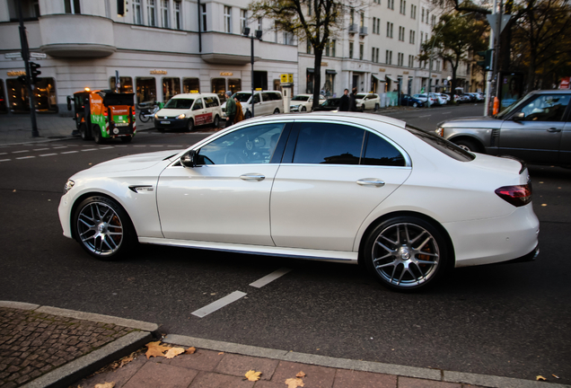 Mercedes-AMG E 63 S W213 2021