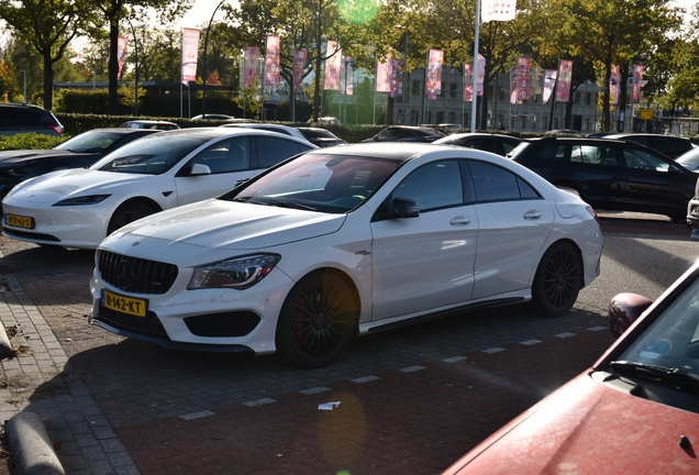 Mercedes-Benz CLA 45 AMG C117
