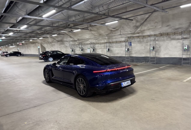 Porsche Taycan Turbo
