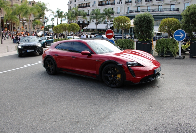 Porsche Taycan Turbo S Cross Turismo