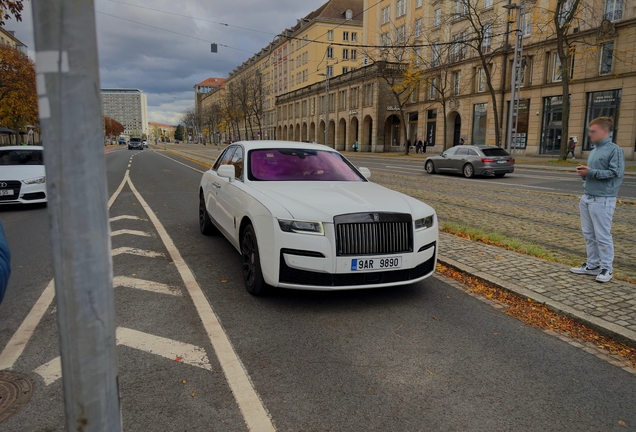 Rolls-Royce Ghost Black Badge 2021