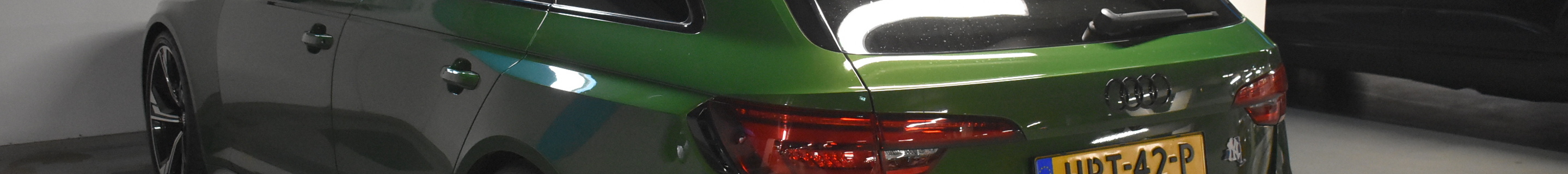 Audi RS4 Avant B9