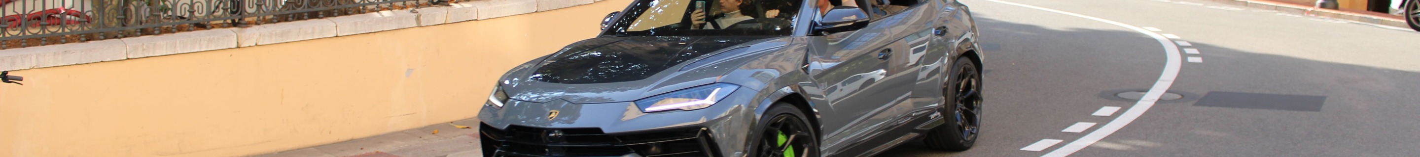 Lamborghini Urus Performante