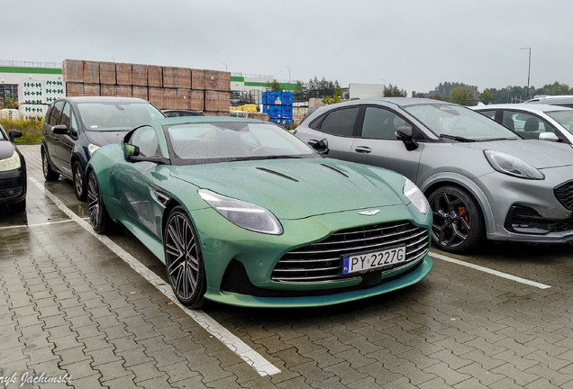 Aston Martin DB12