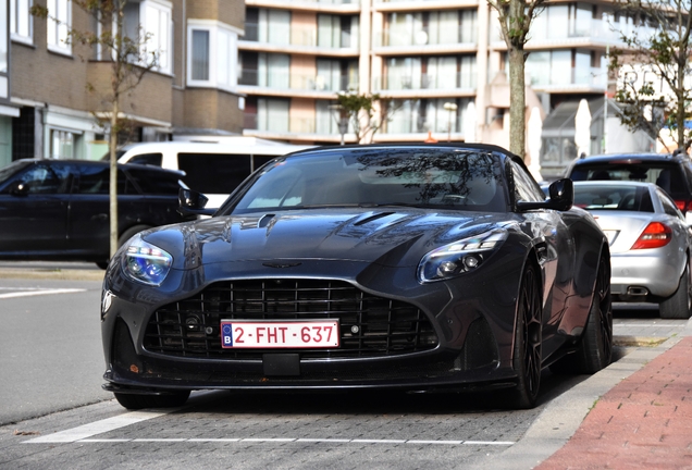 Aston Martin DB12 Volante