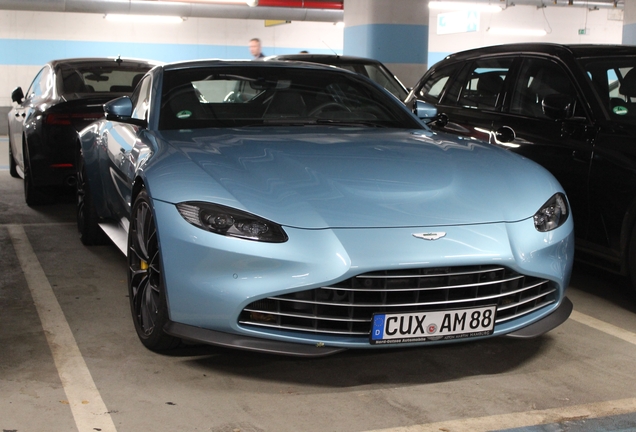 Aston Martin V8 Vantage 2018