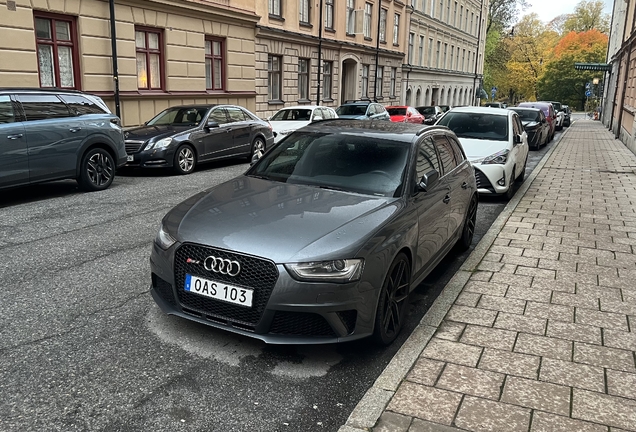 Audi RS4 Avant B8