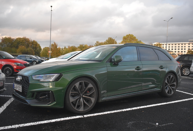 Audi RS4 Avant B9