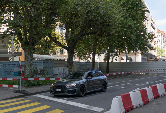 Audi RS4 Avant B9
