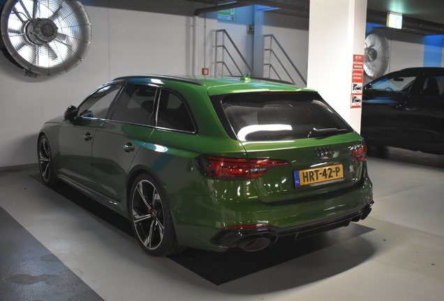 Audi RS4 Avant B9