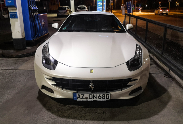 Ferrari FF