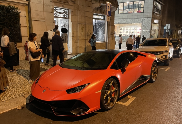 Lamborghini Huracán LP640-4 EVO