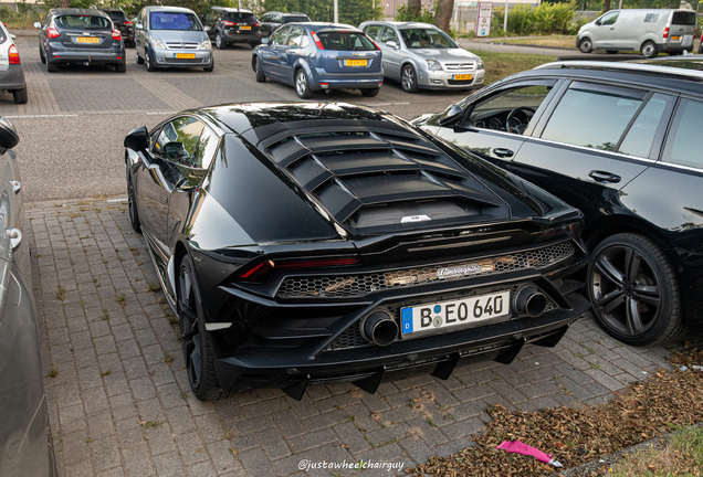 Lamborghini Huracán LP640-4 EVO