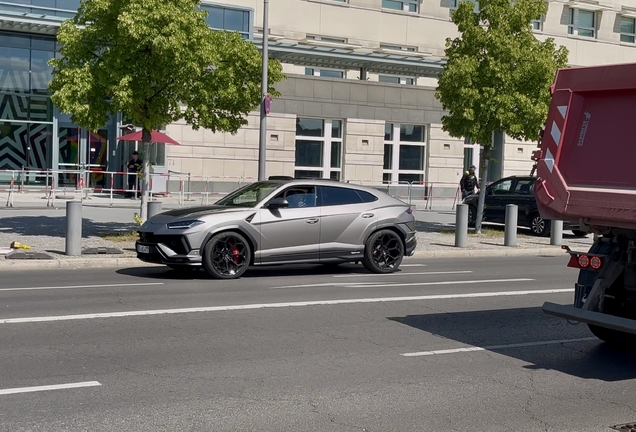 Lamborghini Urus Performante