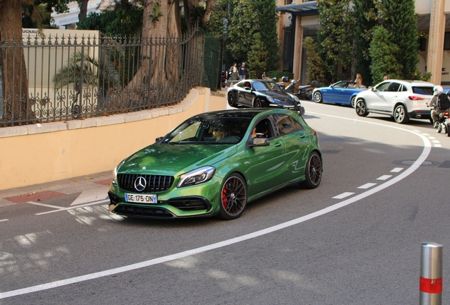 Mercedes-AMG A 45 W176 2015