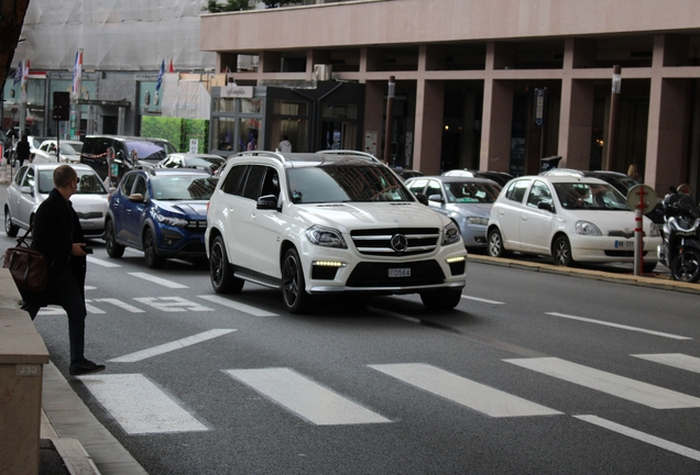 Mercedes-Benz GL 63 AMG X166