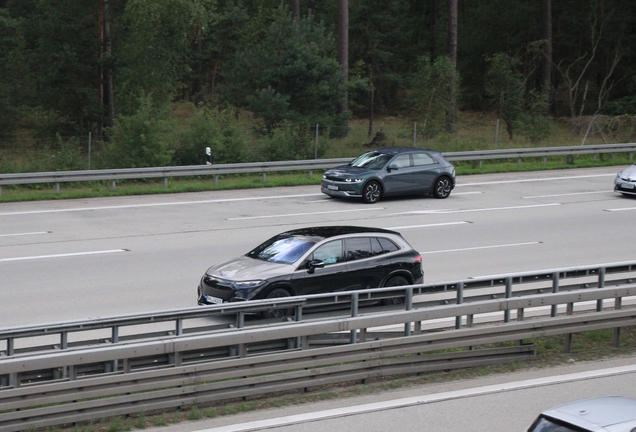 Mercedes-Maybach EQS 680 SUV Night Series