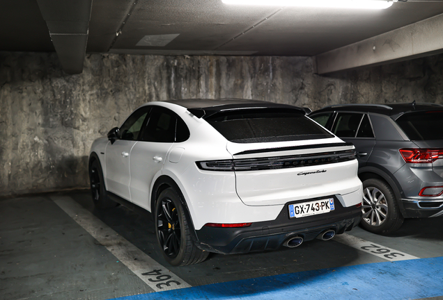 Porsche Cayenne Coupé Turbo E-Hybrid