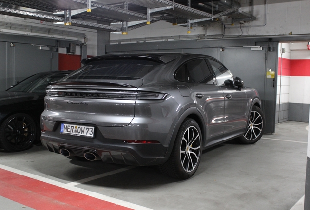 Porsche Cayenne Coupé Turbo E-Hybrid