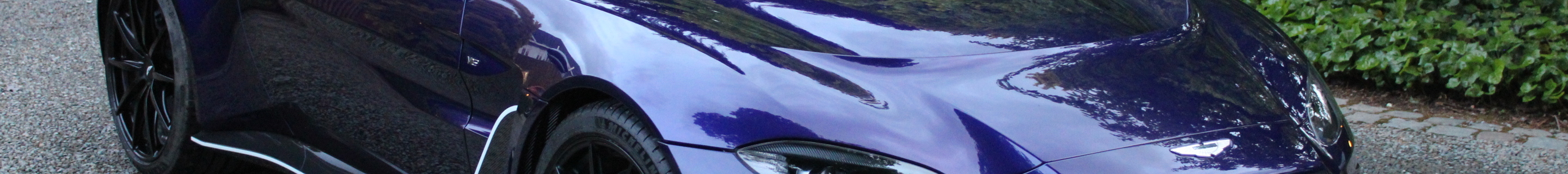 Aston Martin V12 Vantage 2023