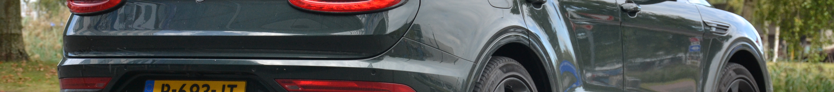 Bentley Bentayga Hybrid 2021