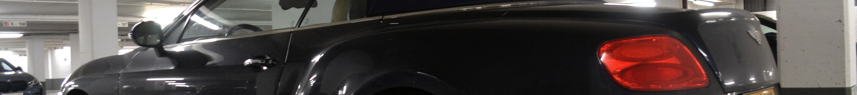 Bentley Continental GTC 2012