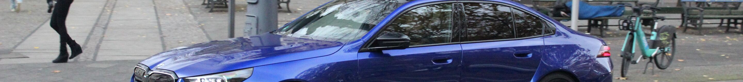 BMW M5 G90