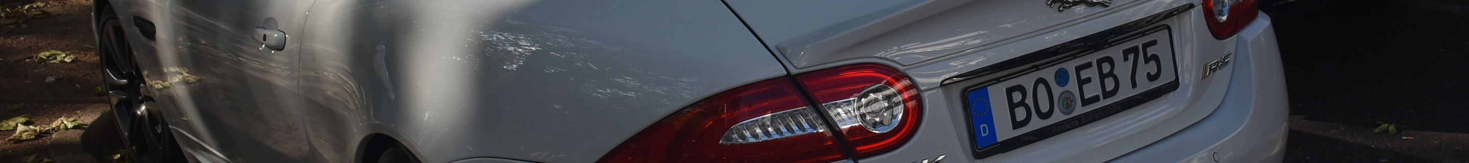 Jaguar XKR-S 2012