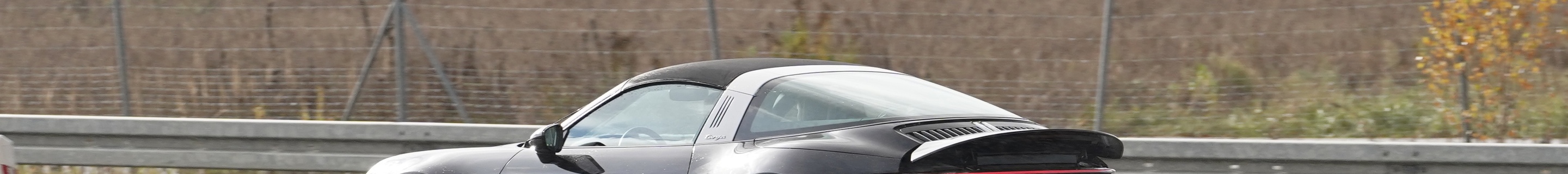 Porsche 992 Targa 4S MkI