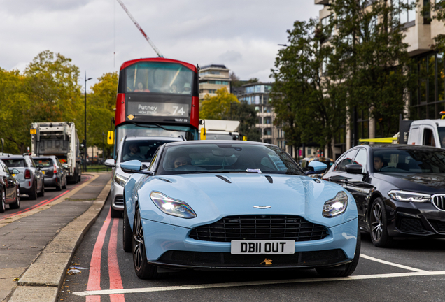 Aston Martin DB11