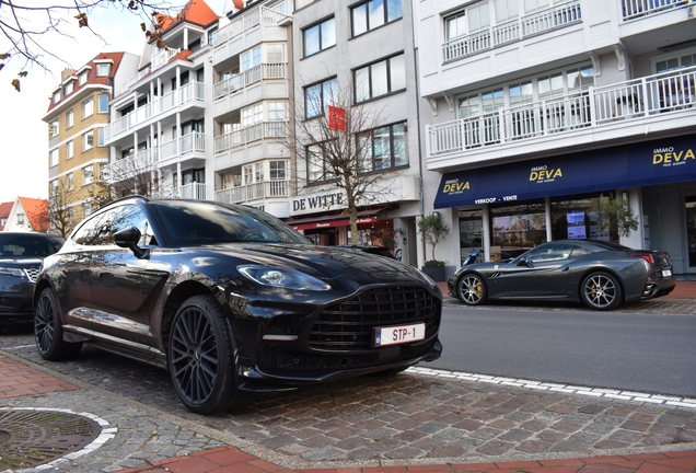 Aston Martin DBX707