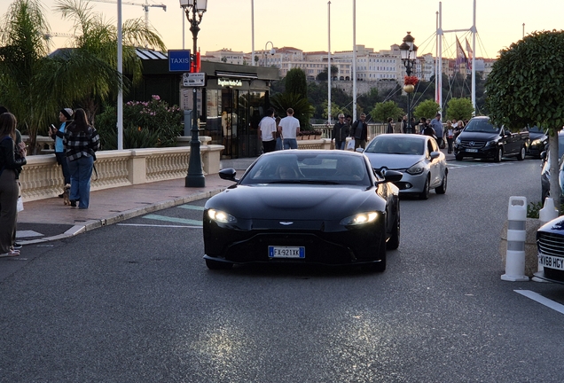 Aston Martin V8 Vantage 2018