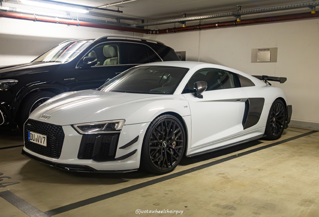 Audi R8 V10 Plus 2015