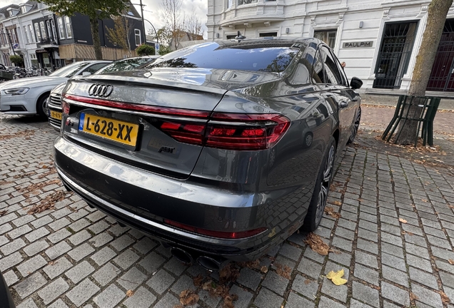 Audi S8 D5
