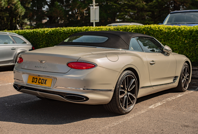 Bentley Continental GTC 2019
